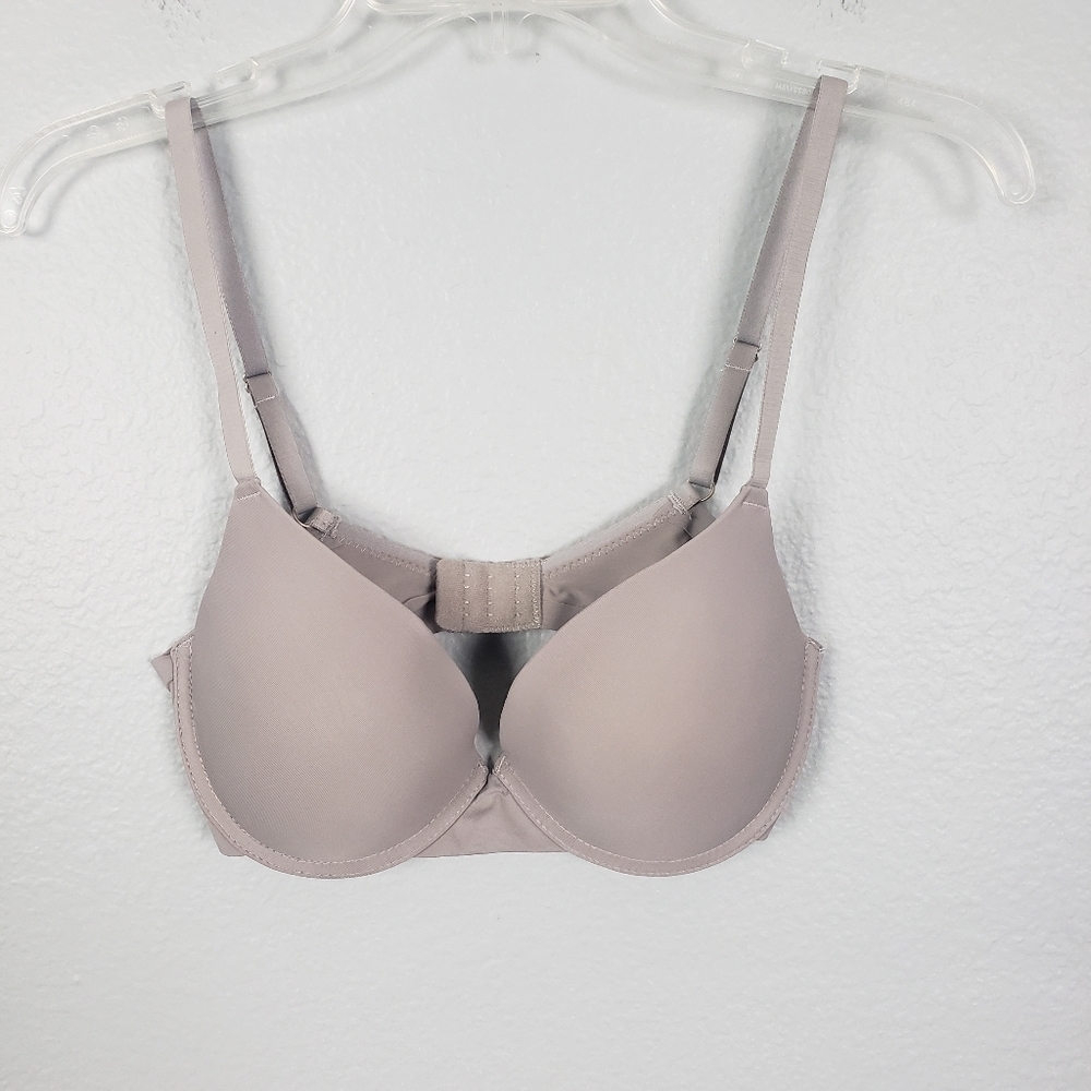 VINCE CAMUTO Push Up Bra Sz 36C Light Gray